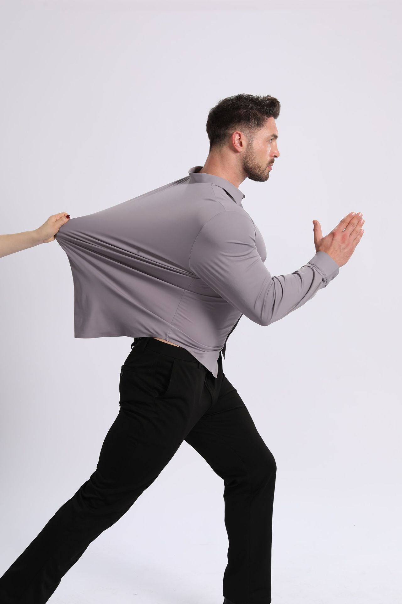 Camisa fresca de tacto sedoso y resistente a las arrugas, talla grande