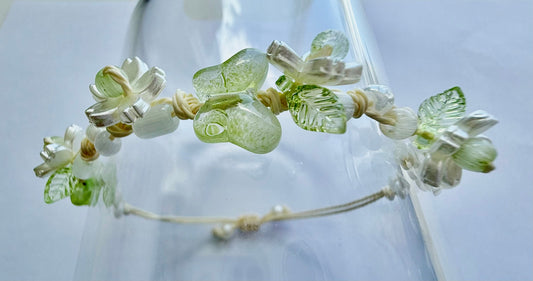 Grünes Schmetterling Aprikosenblüten Armband
