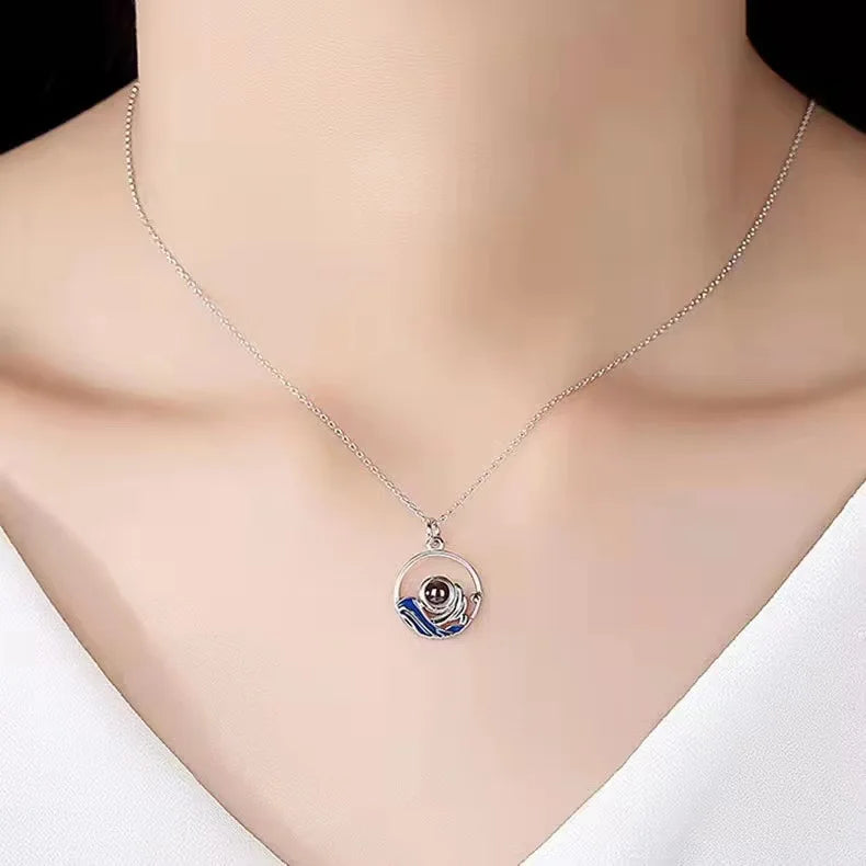 Personalized 100 Languages I Love You Projection Photo Necklace