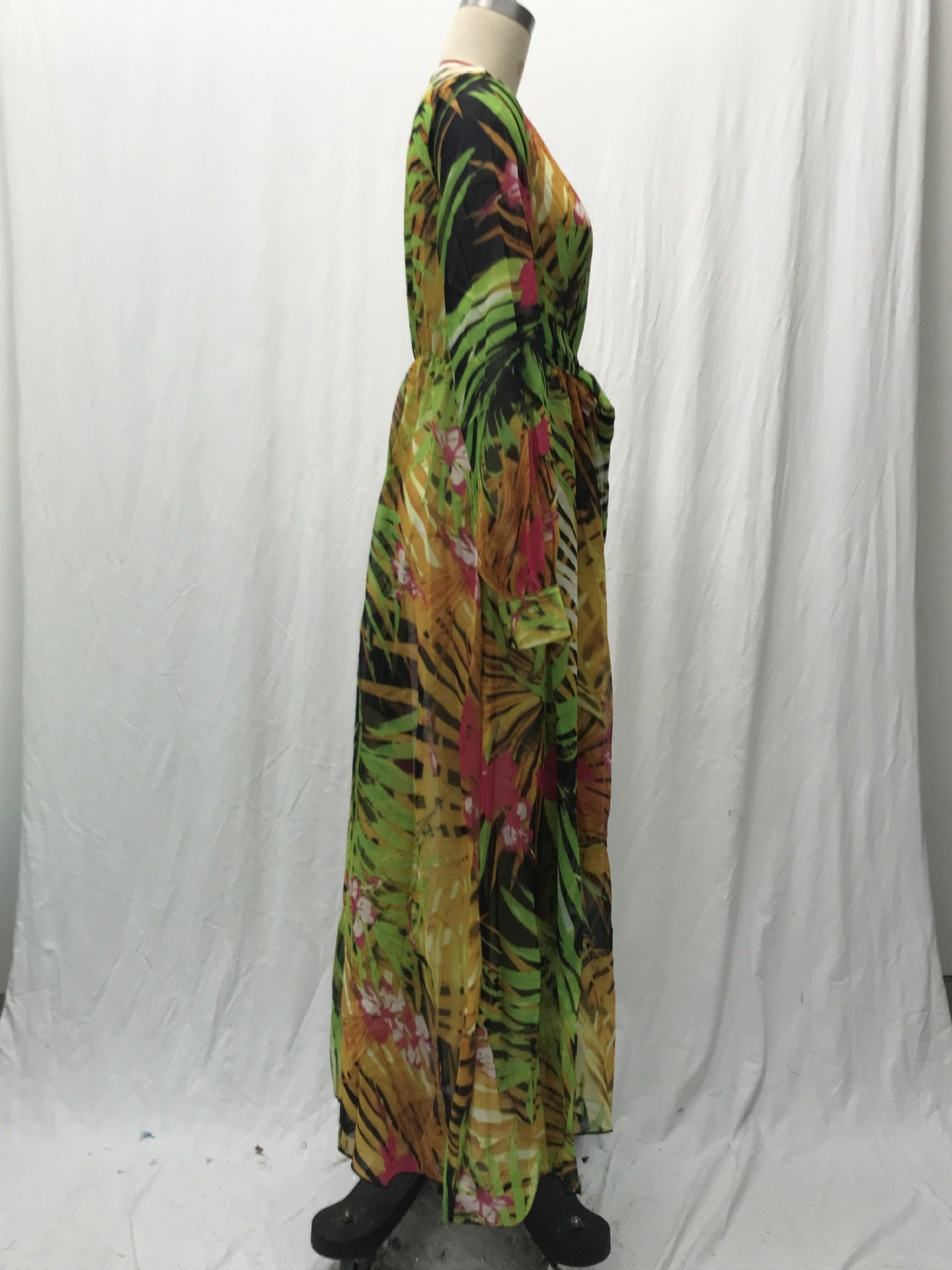 2025 Cross-Border Summer New Amazon European and American Lantern Sleeve Sexy Deep V Print Dress Green Leaf Long Skirt