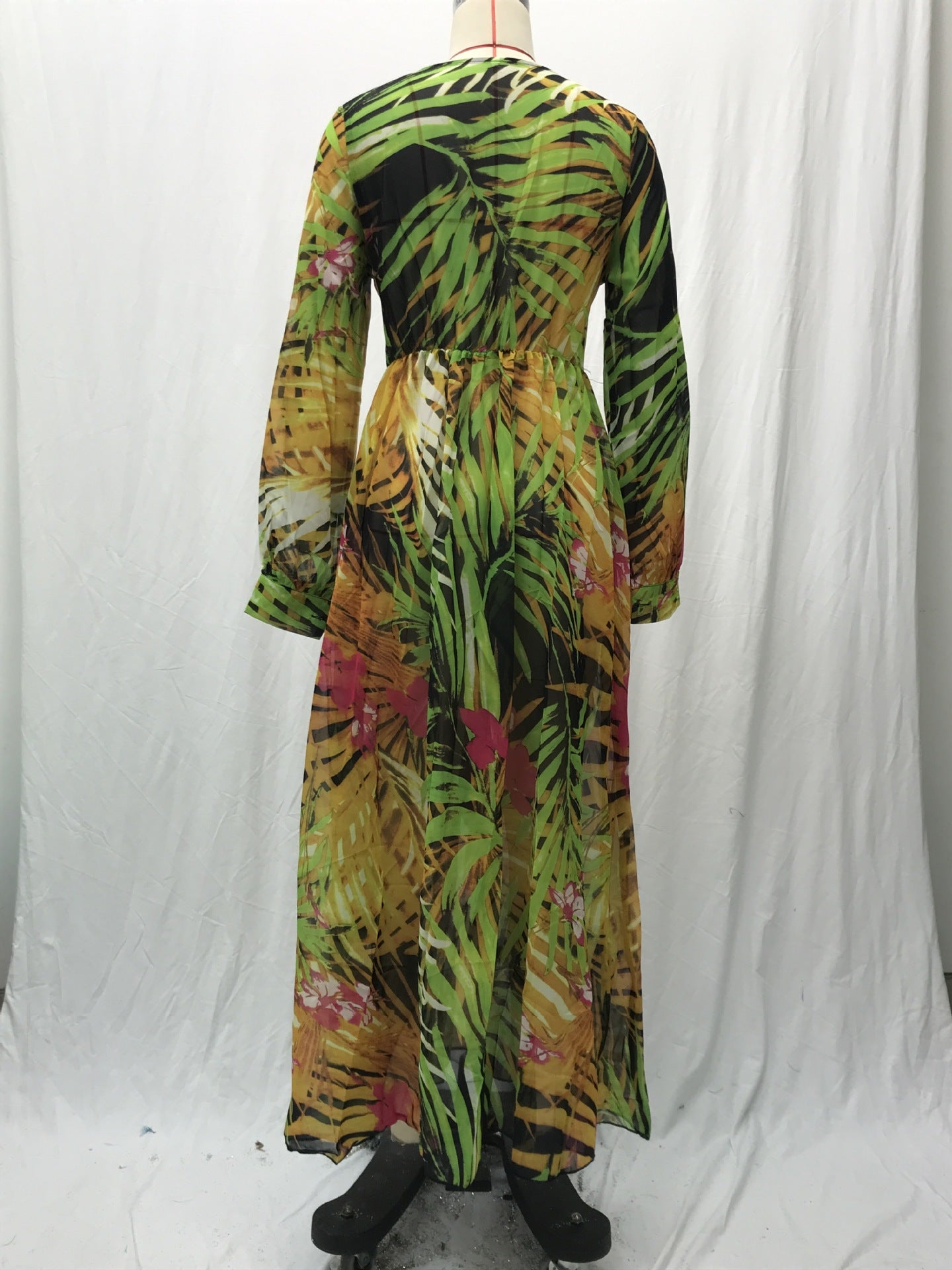 2025 Cross-Border Summer New Amazon European and American Lantern Sleeve Sexy Deep V Print Dress Green Leaf Long Skirt