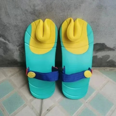Unisex Comfortable Breathable Toe Separating Slippers Anti-Slip Fashionable Hollow out Design EVA Insole Rubber Outsole