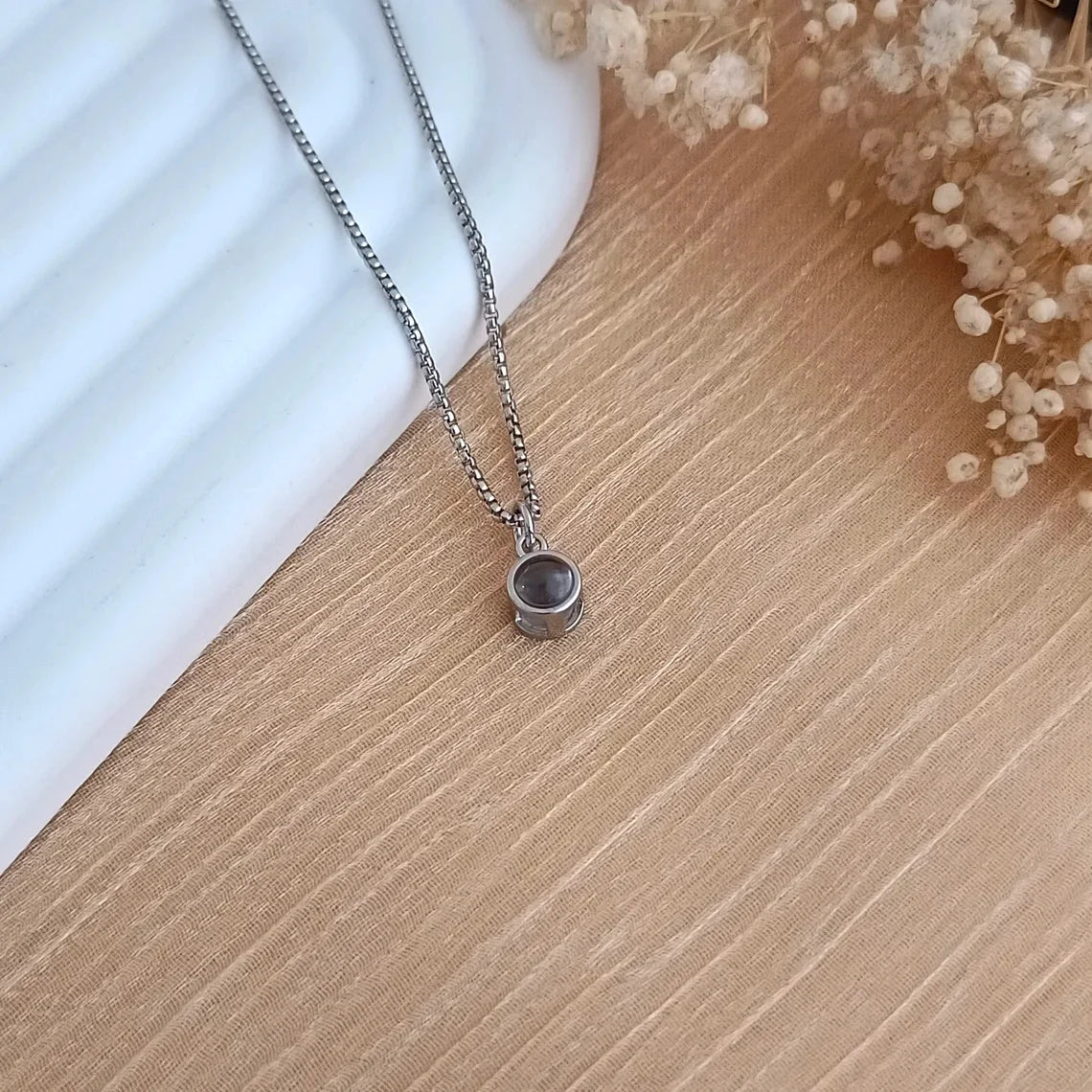 Custom Photo Projection Necklace For Men Women Stainless Steel Pendant With Picture Inside Memorial Jewelry Mother's Day Gift