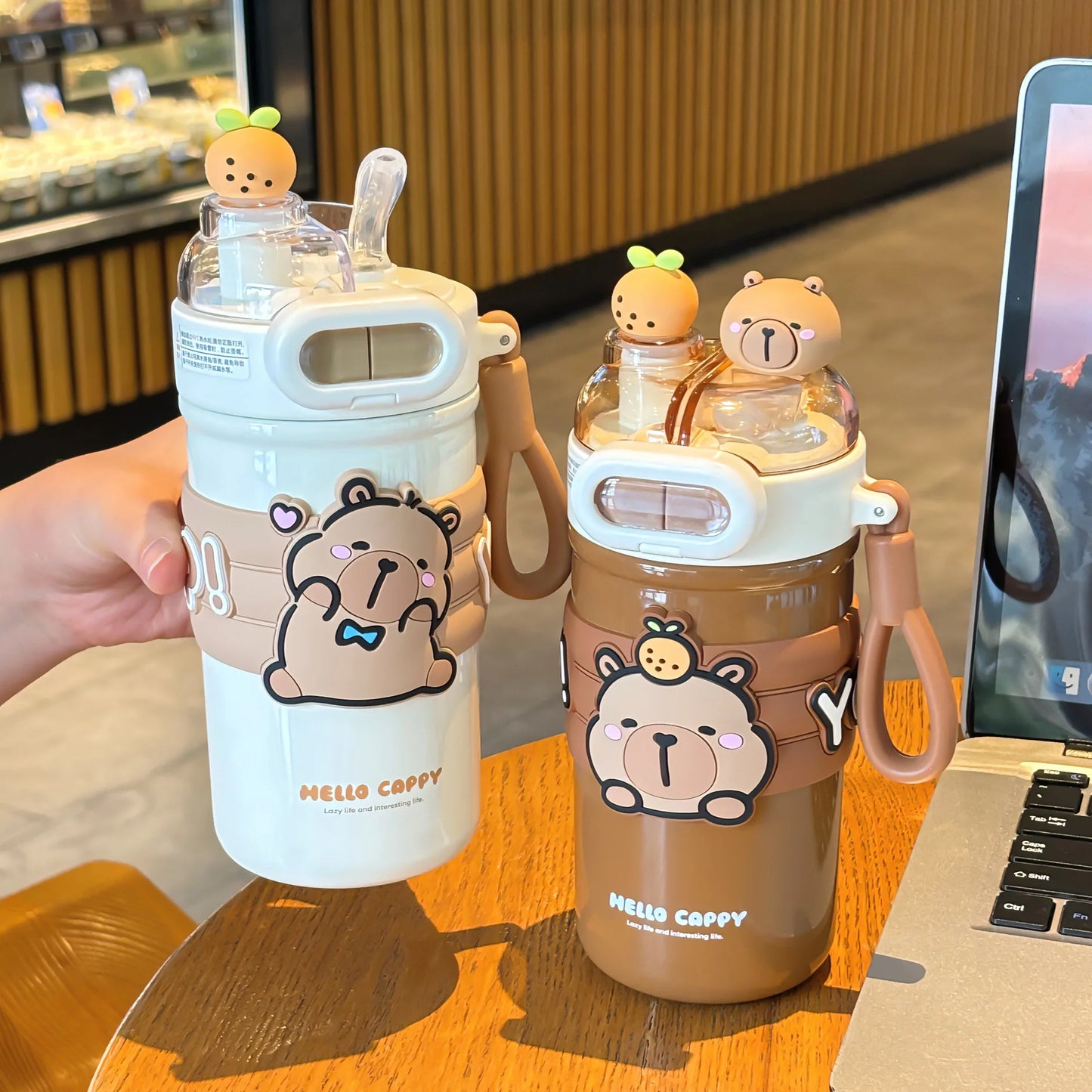 Capybara Stainless Steel Water Bottle — 520ml Vacuum Insulated with Straw