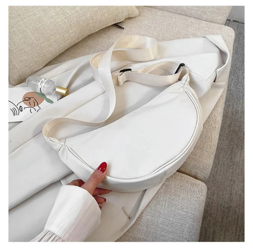 Homefish New Simple and Casual Solid Color Nylon Large Capacity Women's Dumpling Bag Shoulder Bag for Travel and Commuting