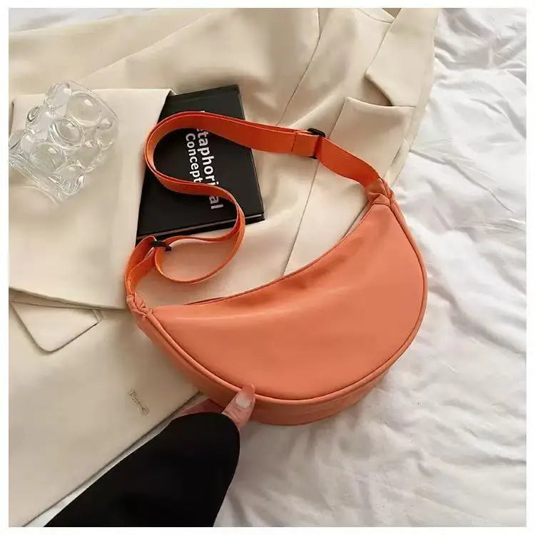 Homefish New Simple and Casual Solid Color Nylon Large Capacity Women's Dumpling Bag Shoulder Bag for Travel and Commuting