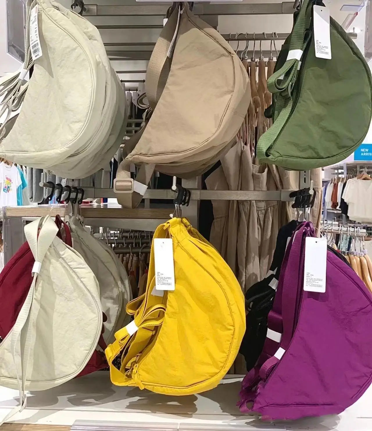 Japanese Style Dumpling Shape Adjustable Lightweight Single Shoulder Bag Underarm Bag Casual Simple Style Unisex Bag