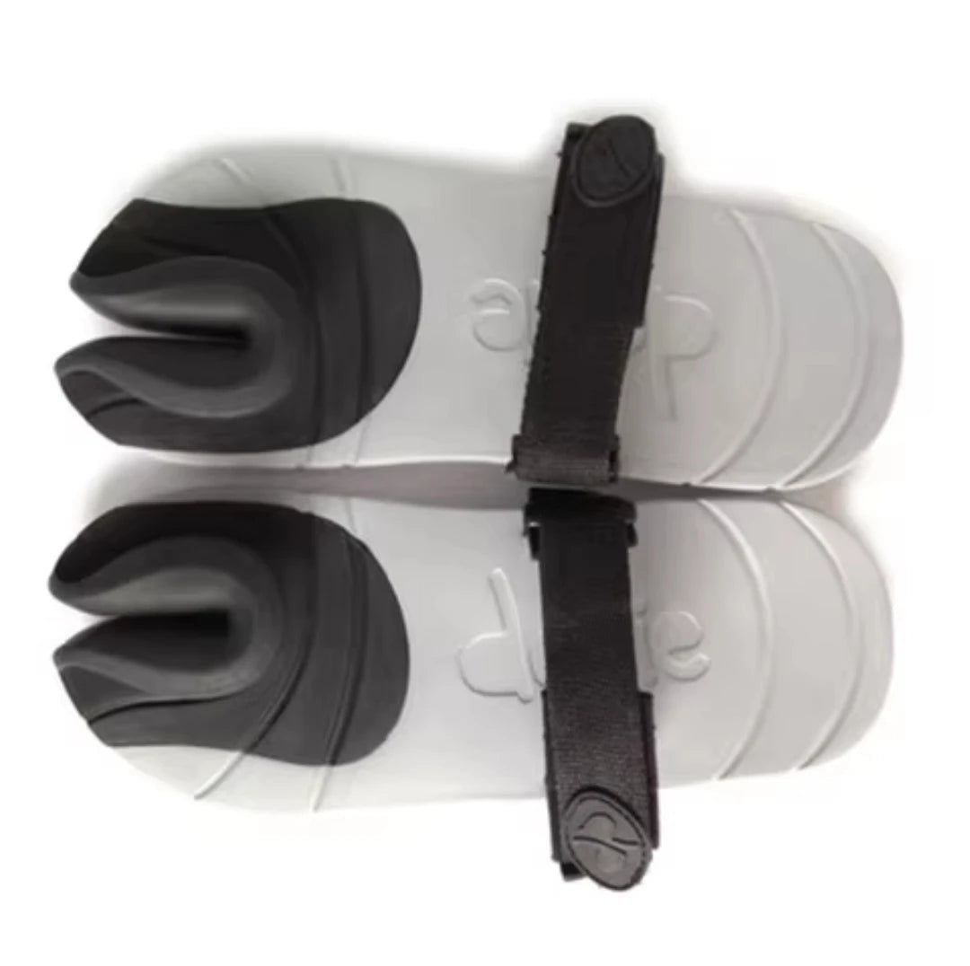 Unisex Comfortable Breathable Toe Separating Slippers Anti-Slip Fashionable Hollow out Design EVA Insole Rubber Outsole