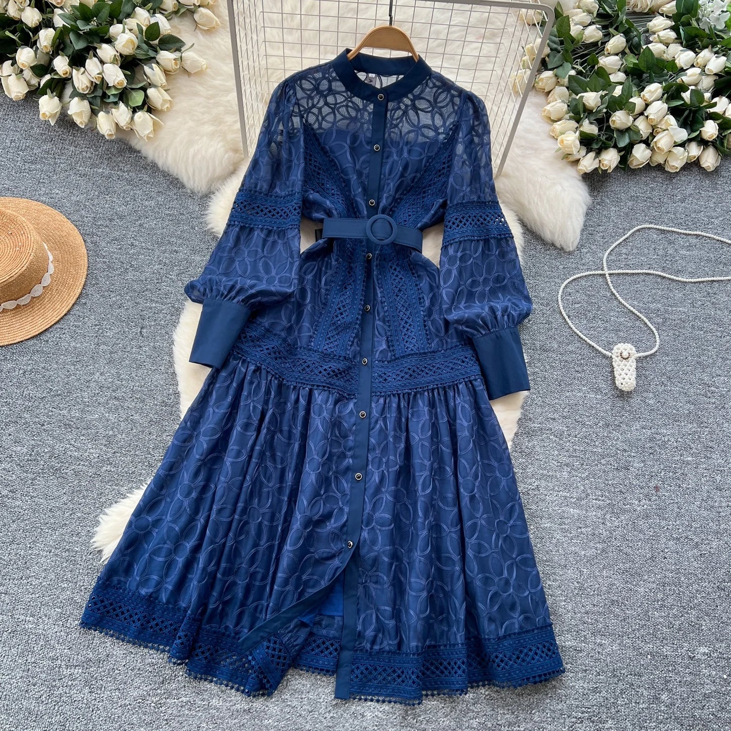 Women's Vintage Court Style Heavy Embroidery Lace Dress — Lantern Sleeve A-Line