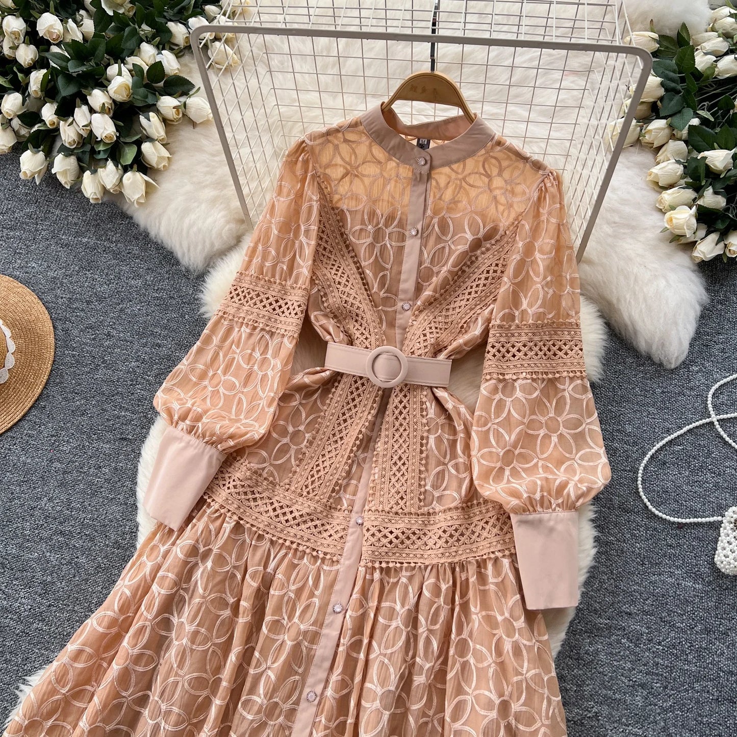 Women's Vintage Court Style Heavy Embroidery Lace Dress — Lantern Sleeve A-Line