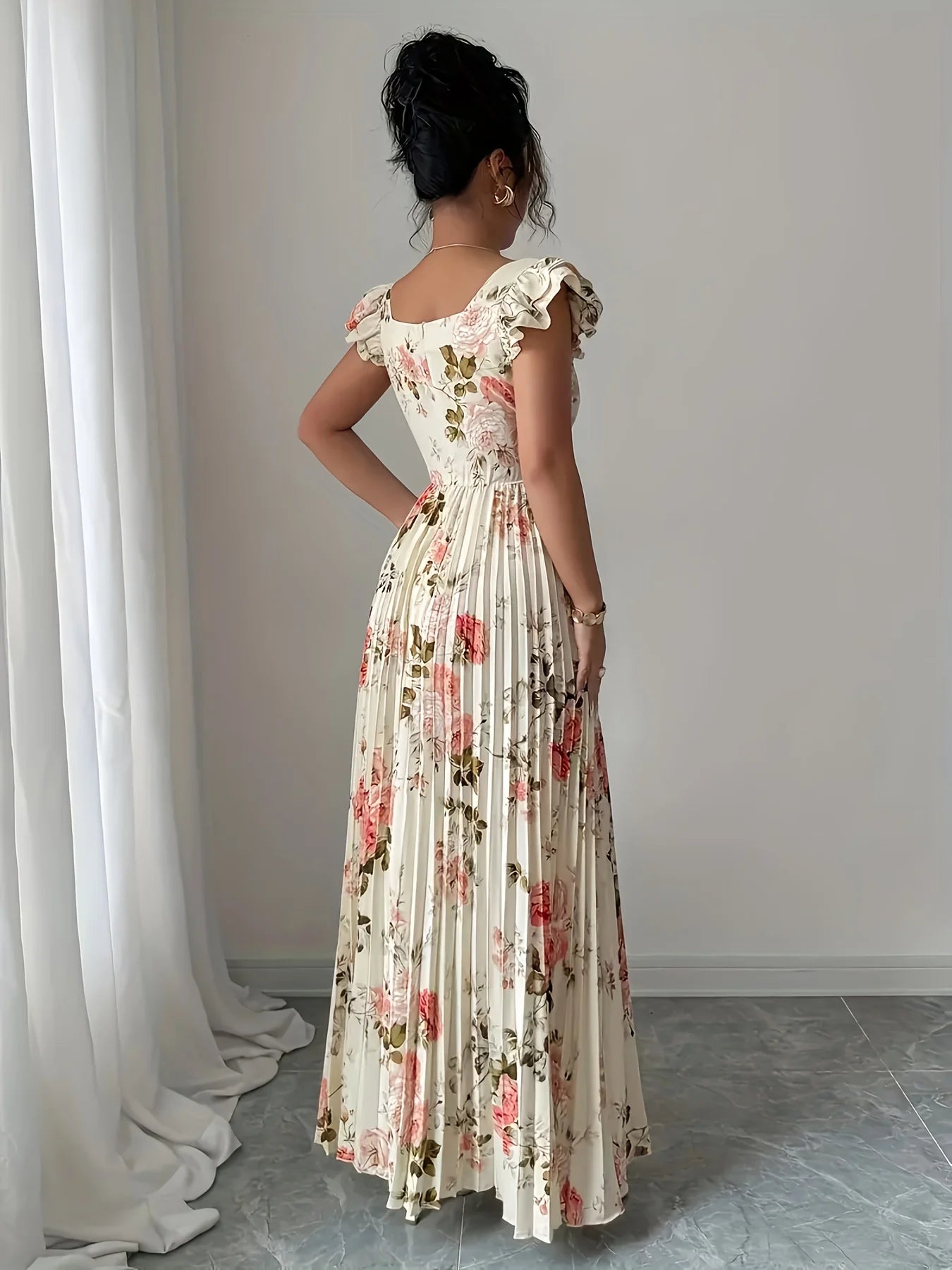 Elegant Floral Pleated Midi Dress — Square Neck Ruffle Sleeveless Party Gown