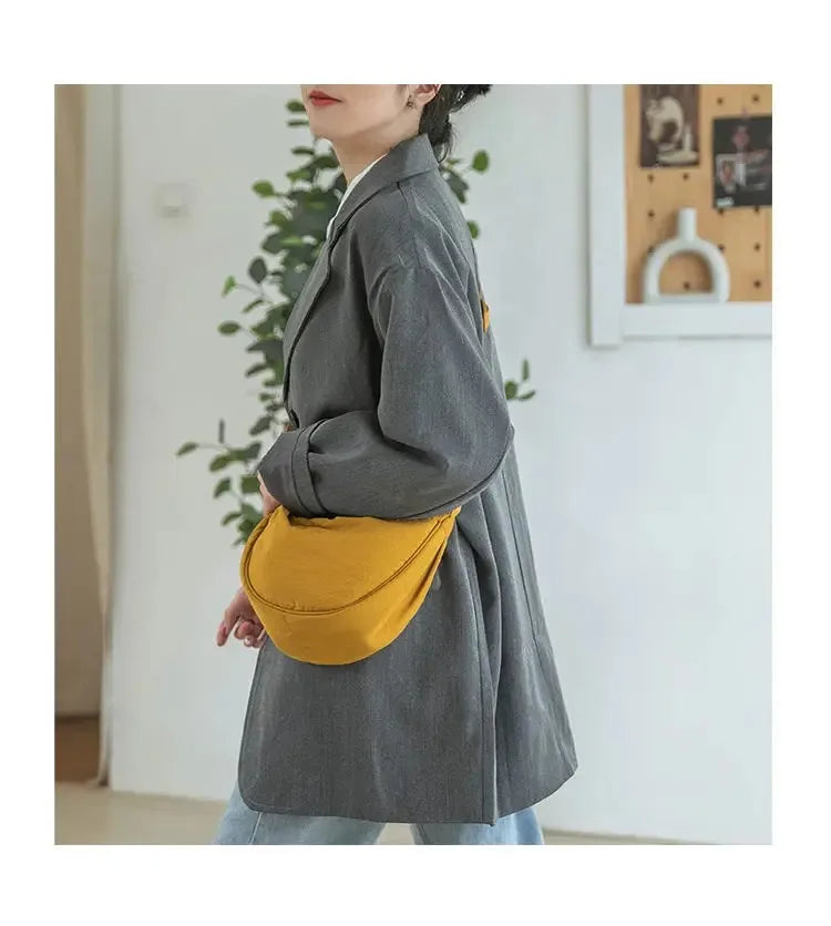 New Simple and Casual Solid Color Nylon Large Capacity Women's Dumpling Bag Shoulder Bag for Travel and Commuting