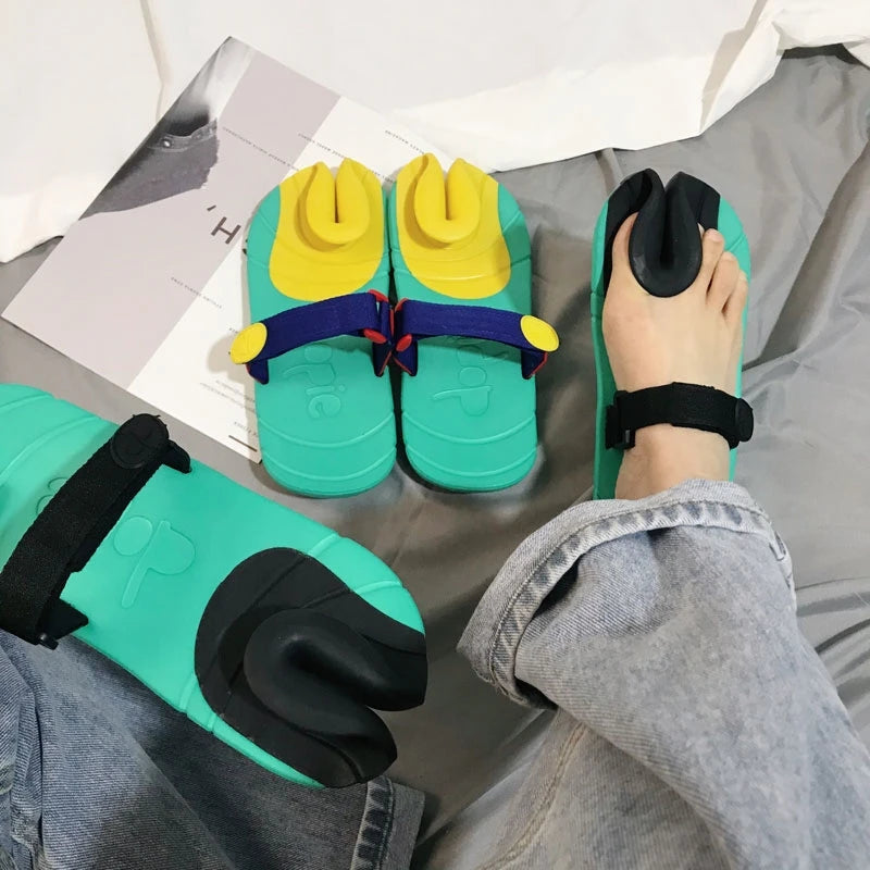 Unisex Comfortable Breathable Toe Separating Slippers Anti-Slip Fashionable Hollow out Design EVA Insole Rubber Outsole