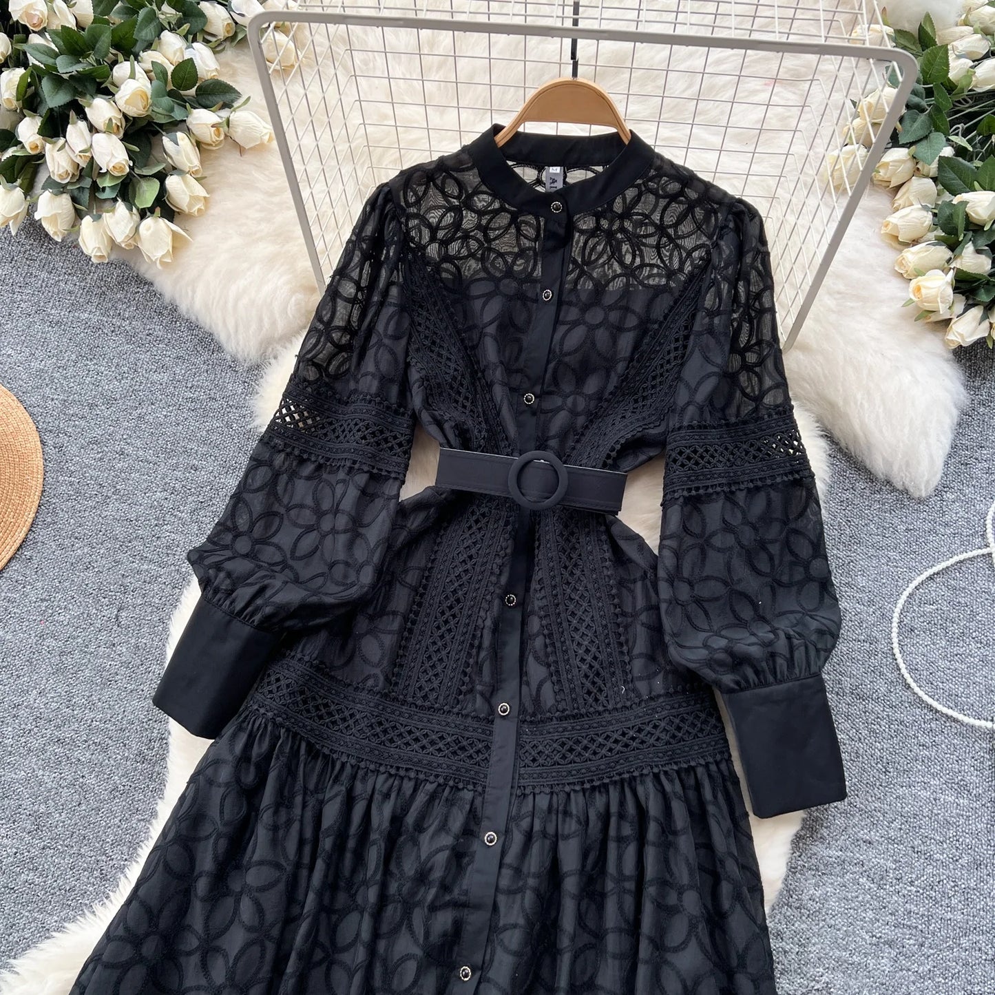 Women's Vintage Court Style Heavy Embroidery Lace Dress — Lantern Sleeve A-Line